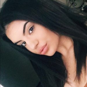 Meet your Posher, Ellie